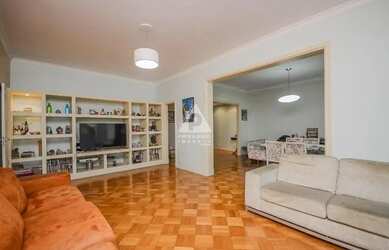 Imagem: O apartamento possui 4 Dormitórios, 3 Banheiros, 1 Vaga na