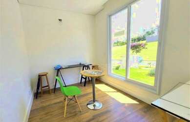 Imagem: A casa em condomínio possui 4 Dormitórios, 5 Banheiros, 5