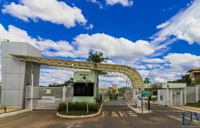 Imagem: A casa em condomínio possui 4 Dormitórios, 5 Banheiros, 5