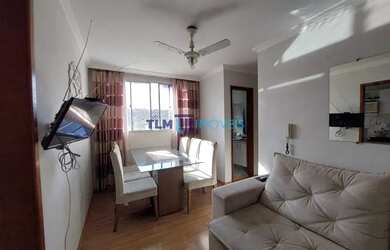 Imagem: O apartamento possui 2 Dormitórios, 1 Banheiro, 1 Vaga na garagem