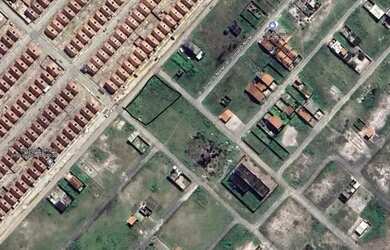 Imagem: O terreno possui 160m² de Área, Imóvel novo e está localizado