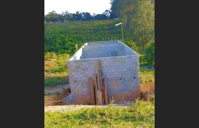 Imagem: A casa em condomínio está localizado em Vila Roschel, São