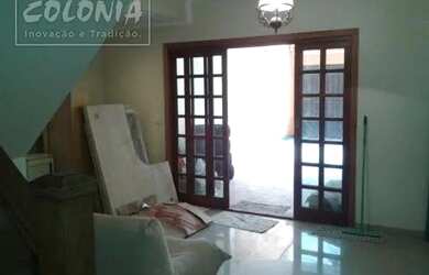 Imagem: A casa possui 5 Dormitórios, 2 Banheiros, 3 Vagas na garagem