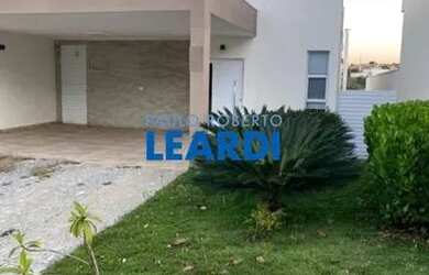 Imagem: A casa em condomínio possui 3 Dormitórios, 5 Banheiros, 3