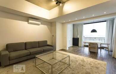 Imagem: O apartamento possui 1 Dormitório, 1 Banheiro, 1 Vaga na garagem