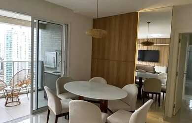 Imagem: O apartamento possui 4 Dormitórios, 5 Banheiros, 3 Vagas na