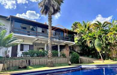 Imagem: A casa em condomínio possui 4 Dormitórios, 3 Banheiros, 5