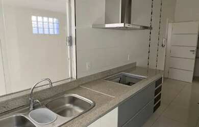 Imagem 4: Excelente casa a venda no Santana em Varginha MG