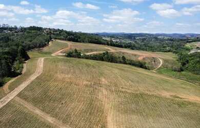 Imagem: O terreno possui 500m² de Área e está localizado em Jardim