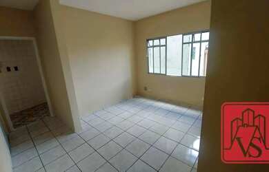 Imagem: O apartamento possui 3 Dormitórios, 1 Banheiro, 2 Vagas na