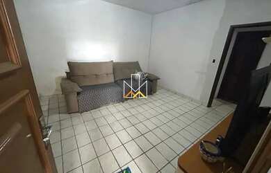 Imagem: A casa possui 3 Dormitórios, 3 Banheiros, 1 Vaga na garagem