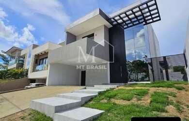 Imagem: A casa em condomínio possui 3 Dormitórios, 3 Banheiros, 2