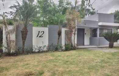 Imagem: O terreno possui 180m² de Área e está localizado em Guaratiba