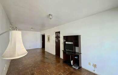 Imagem 4: Apartamento de 3 dormitórios com suíte e sacada no coração de Santa...