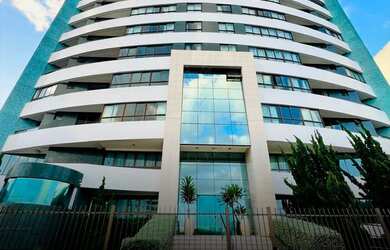 Imagem: O apartamento possui 3 Dormitórios, 1 Banheiro, 2 Vagas na