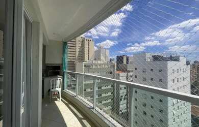 Imagem: O apartamento possui 3 Dormitórios, 3 Banheiros, 2 Vagas na