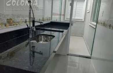 Imagem: O apartamento possui 3 Dormitórios, 1 Banheiro, 1 Vaga na garagem