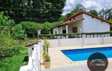 Imagem: A fazenda possui 2.100m² de Área e está localizado em Biritiba