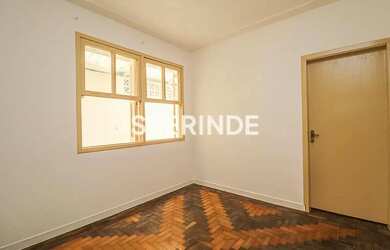 Imagem: O apartamento possui 2 Dormitórios, 1 Banheiro, 48m² de Área