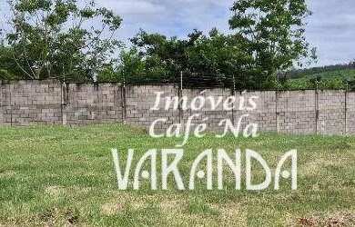 Imagem: COM 369,19 M².. PLANO !