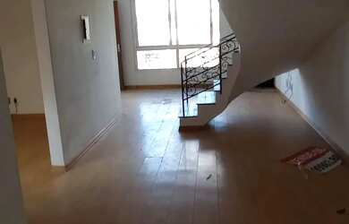 Imagem: A casa possui 3 Dormitórios, 3 Banheiros, 1 Vaga na garagem