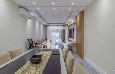 Imagem: A casa possui 3 Dormitórios, 3 Banheiros, 3 Vagas na garagem