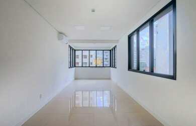 Imagem: O depósito possui 1 Vaga na garagem, 25m² de Área e está