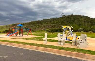 Imagem: O terreno possui 200m² de Área e está localizado em Jardim