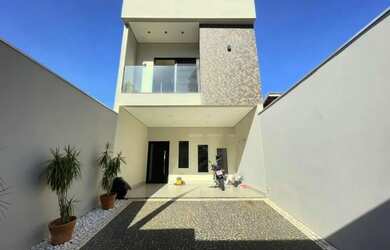 Imagem: A casa para alugar possui 3 Dormitórios, 3 Banheiros, 2 Vagas