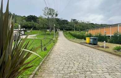 Imagem: O terreno possui 1939m² de Área e está localizado em Nossa