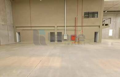 Imagem 9: Galpão para Locação em Barueri, Tamboré, 20 banheiros, 30 vagas