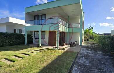 Imagem: A casa em condomínio possui 4 Dormitórios, 4 Banheiros, 4