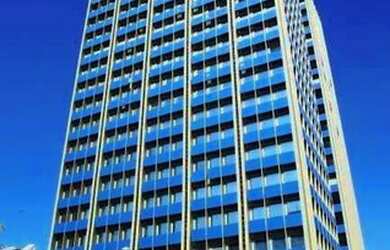 Imagem: O depósito possui 5 Vagas na garagem e 416m² de Área e está