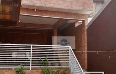 Imagem: A casa possui 3 Dormitórios, 4 Banheiros, 2 Vagas na garagem