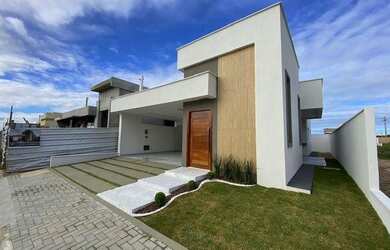 Imagem: A casa em condomínio possui 3 Dormitórios, 3 Banheiros, 2