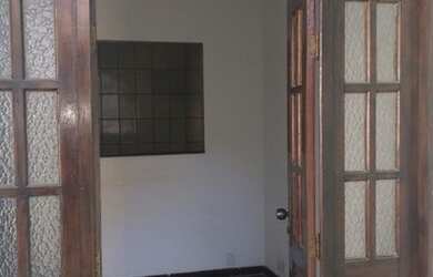 Imagem: A casa possui 2 Dormitórios, 2 Banheiros, 60m² de Área e