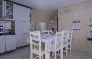 Imagem 5: CASA A VENDA NA REIGIAO DA RIBEIRA FRENTE DE RUA