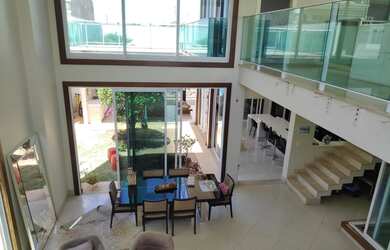 Imagem: A casa em condomínio possui 3 Dormitórios, 4 Banheiros, 2