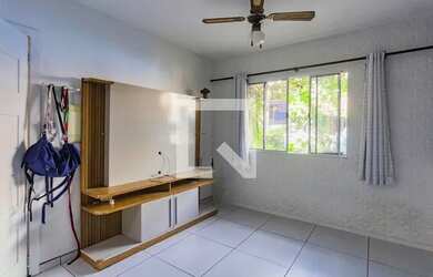 Imagem: A casa em condomínio possui 4 Dormitórios, 2 Banheiros, 2