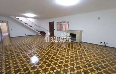 Imagem: A casa possui 4 Dormitórios, 5 Banheiros, 3 Vagas na garagem