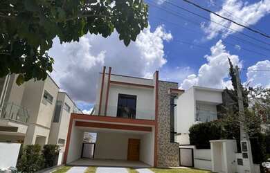 Imagem: A casa em condomínio possui 3 Dormitórios, 5 Banheiros, 4