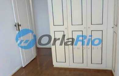 Imagem: O apartamento possui 3 Dormitórios, 3 Banheiros, 1 Vaga na