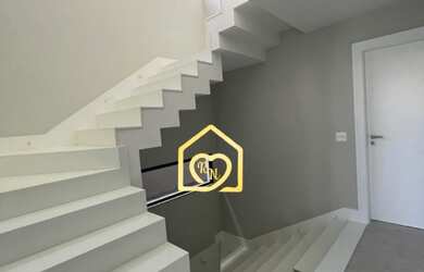 Imagem 10: Casa de condomínio para venda possui 370 metros quadrados com 4 Suítes