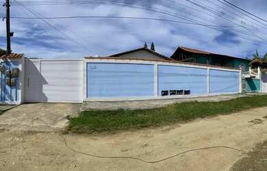 Imagem: A casa possui 2 Dormitórios, 1 Banheiro, 1 Vaga na garagem