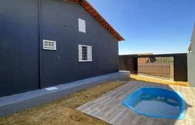 Imagem: A casa em condomínio possui 2 Dormitórios, 1 Banheiro, 2 Vagas