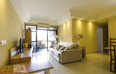 Imagem: O apartamento possui 4 Dormitórios, 3 Banheiros, 2 Vagas na