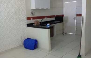 Imagem: A casa possui 2 Dormitórios, 1 Banheiro, 2 Vagas na garagem