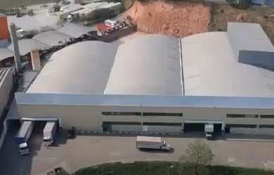 Imagem 1: Excelente galpão disponível para locação e venda - Barueri