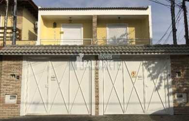 Imagem: A casa possui 3 Dormitórios, 5 Banheiros, 2 Vagas na garagem