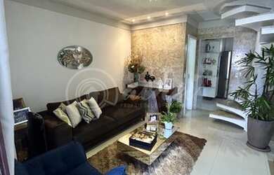 Imagem: A casa em condomínio possui 3 Dormitórios, 3 Banheiros, 92m²